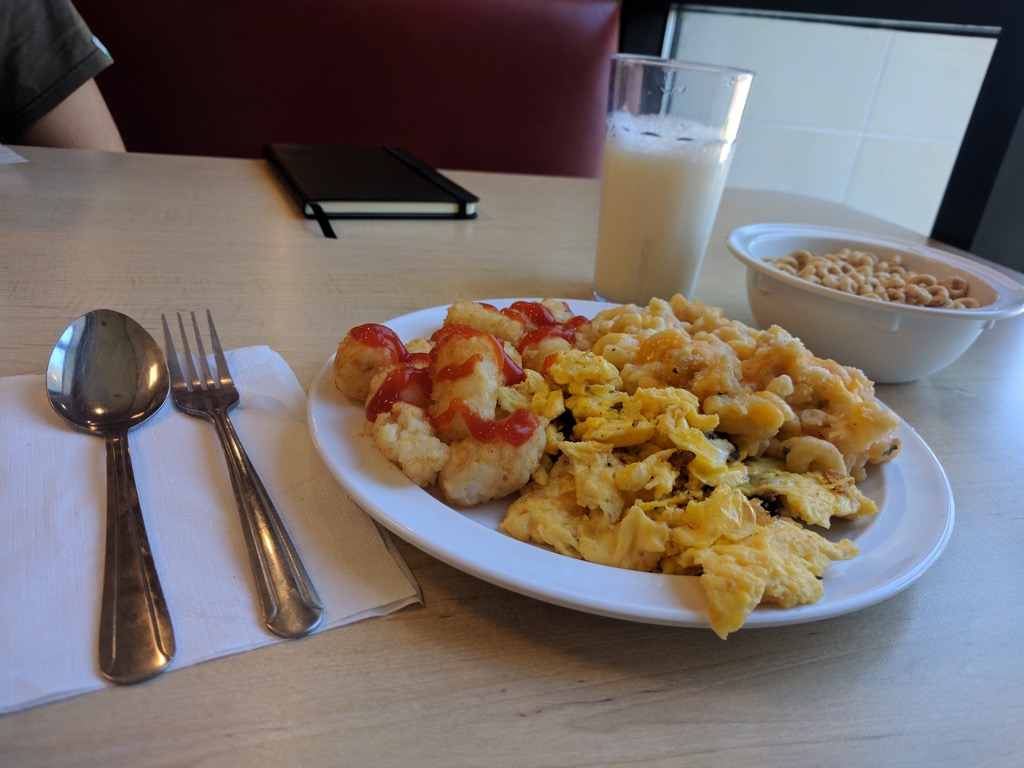 Cheddar Mac & Scramble